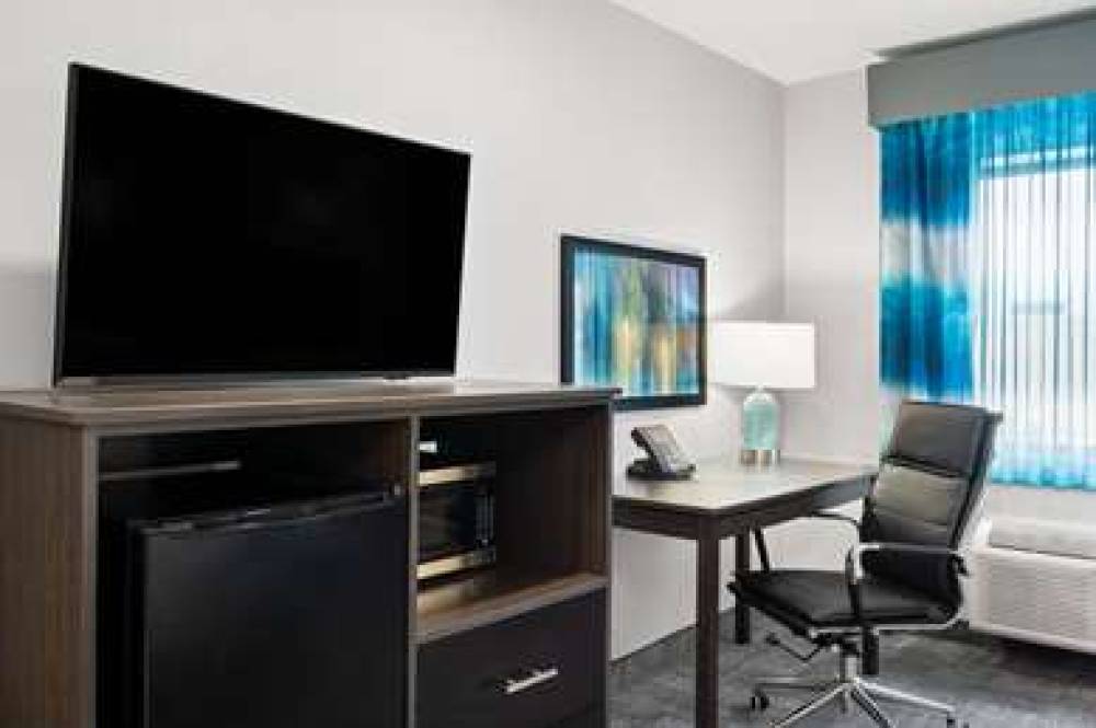 La Quinta Inn Indianapolis Airport Executive Drive 9