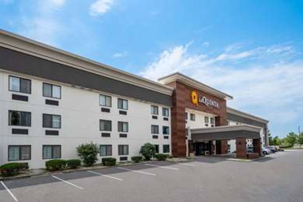 La Quinta Inn Indianapolis Airport Executive Drive