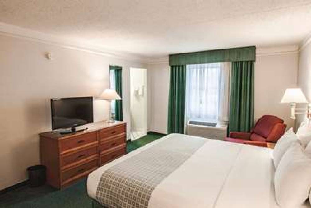 La Quinta Inn Indianapolis Airport Lynhurst 8