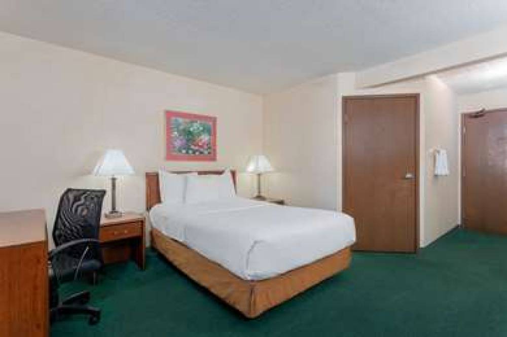 La Quinta Inn Indianapolis East-Post Drive 6