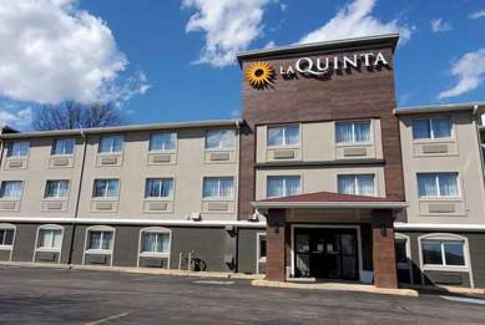 La Quinta Inn Indianapolis North At Pyramids