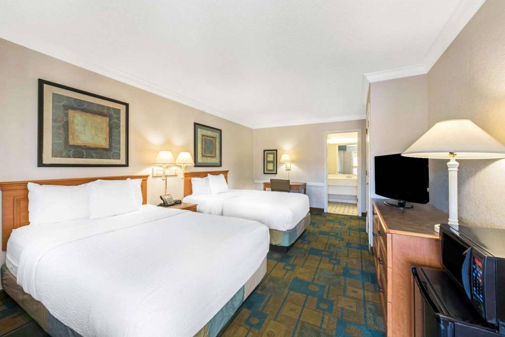 La Quinta Inn New Orleans Causeway 2