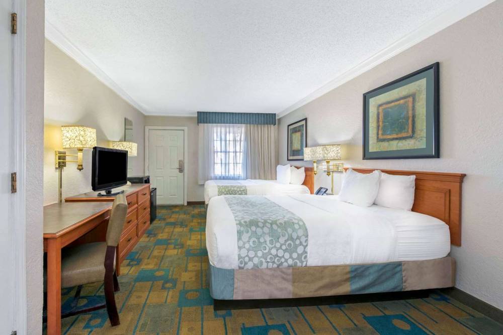 La Quinta Inn New Orleans Causeway 1