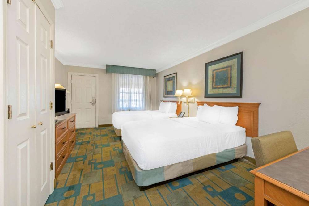 La Quinta Inn New Orleans Causeway 8