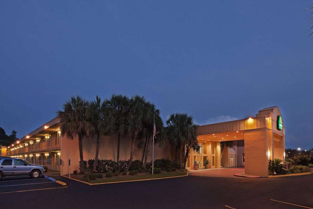 La Quinta Inn New Orleans Slidell 8