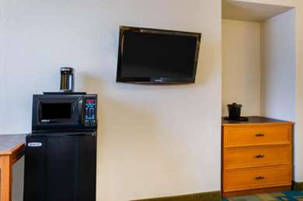 La Quinta Inn Norfolk Virginia Beach 10