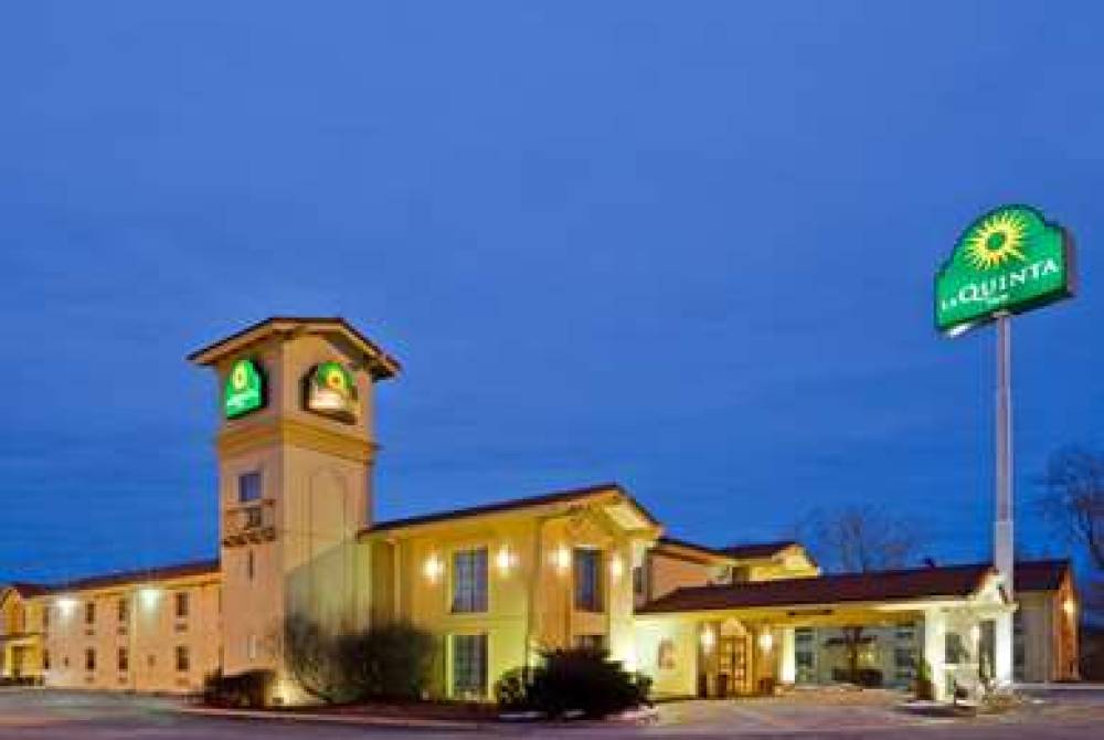 La Quinta Inn Omaha West 2