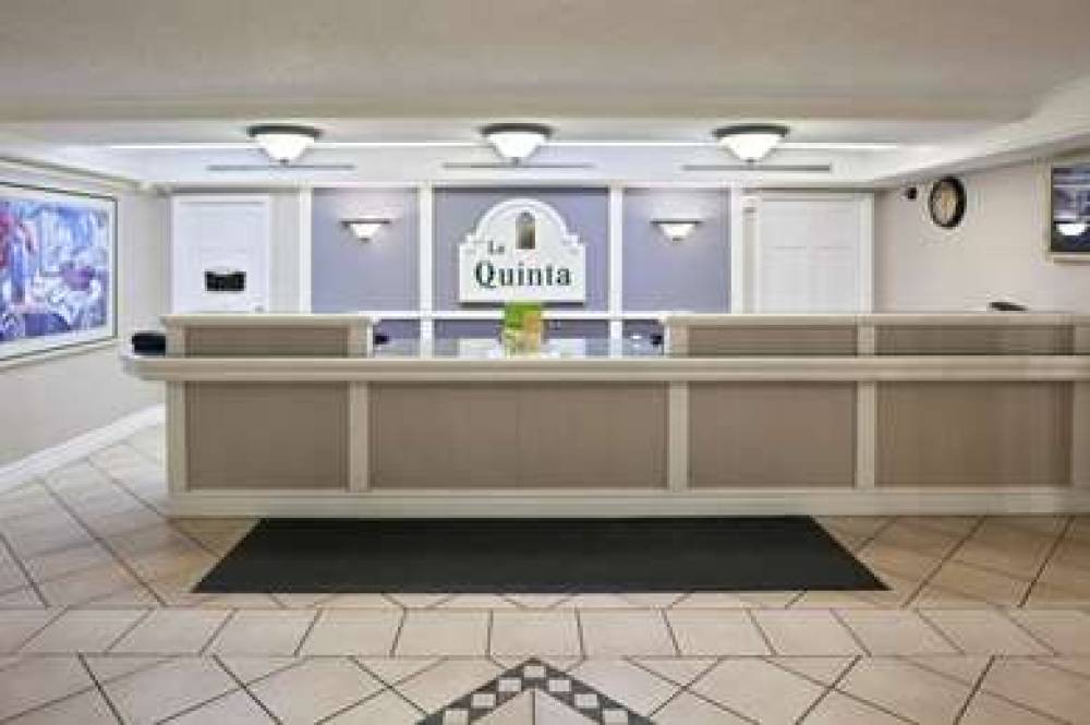 La Quinta Inn Omaha West 4