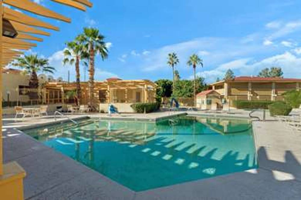 La Quinta Inn Phoenix North 5