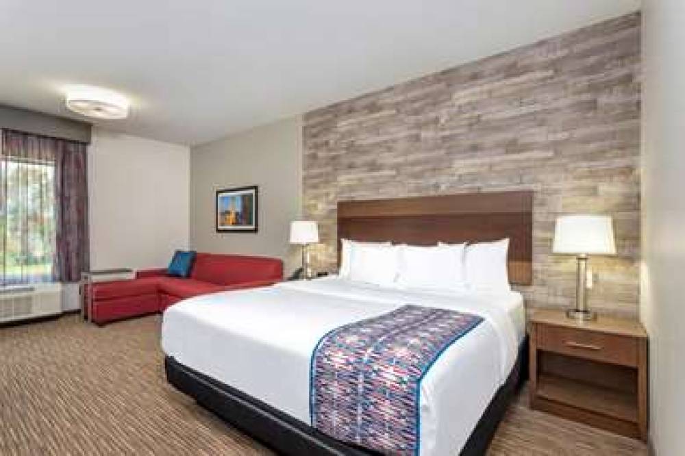 LA QUINTA INN STE BLOOMINGTON 3