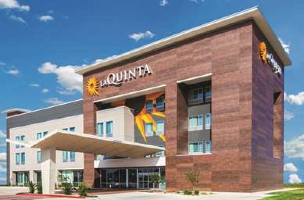 LA QUINTA INN STE BLOOMINGTON 4