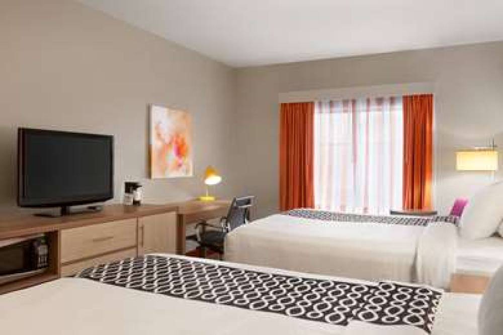 LA QUINTA INN STE LACKAWANNA BUFFAL 10