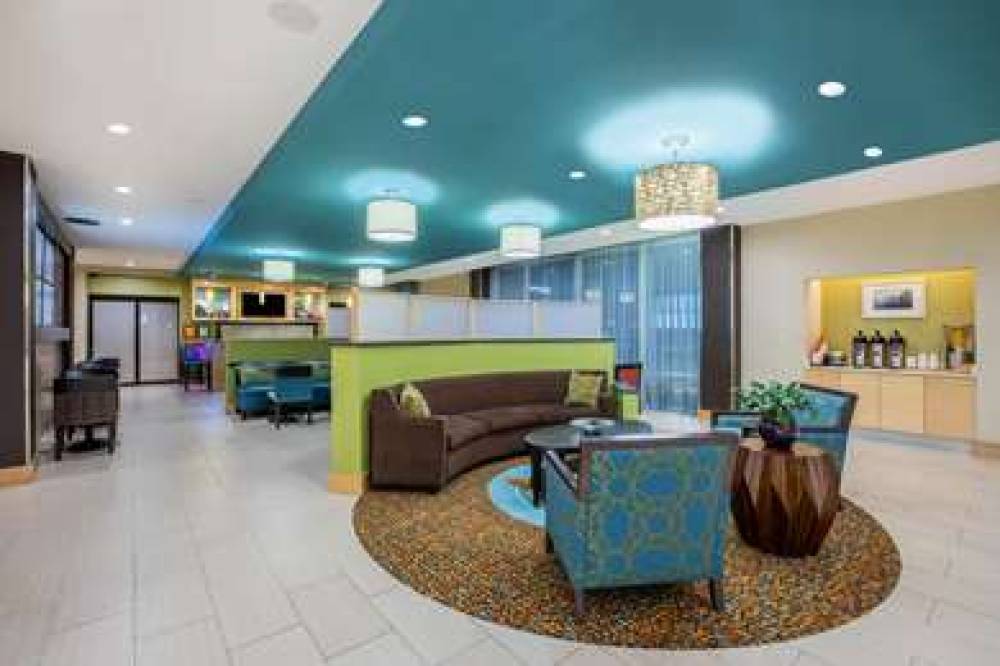 LA QUINTA INN STE LITTLE ROCK WEST 4