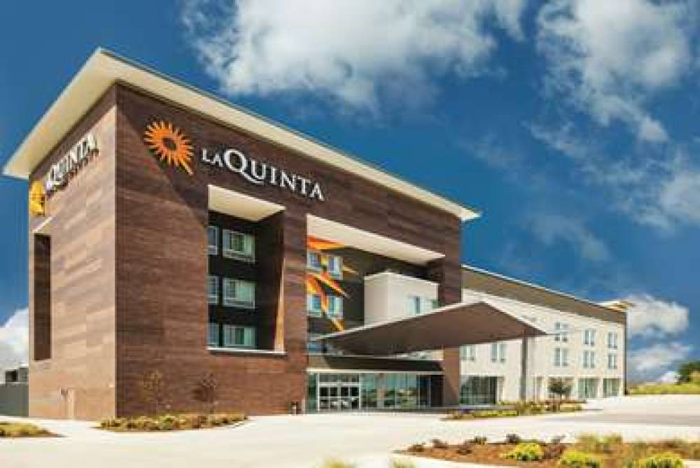 LA QUINTA INN STE WICHITA NORTHEAS 1