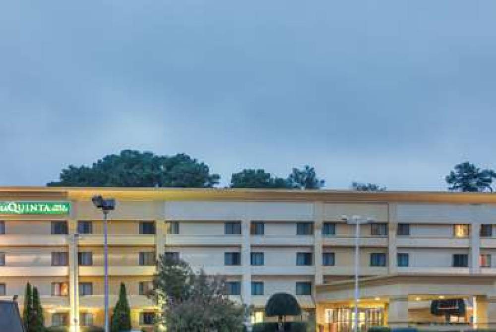 La Quinta Inn & Suites Atlanta Roswell 1