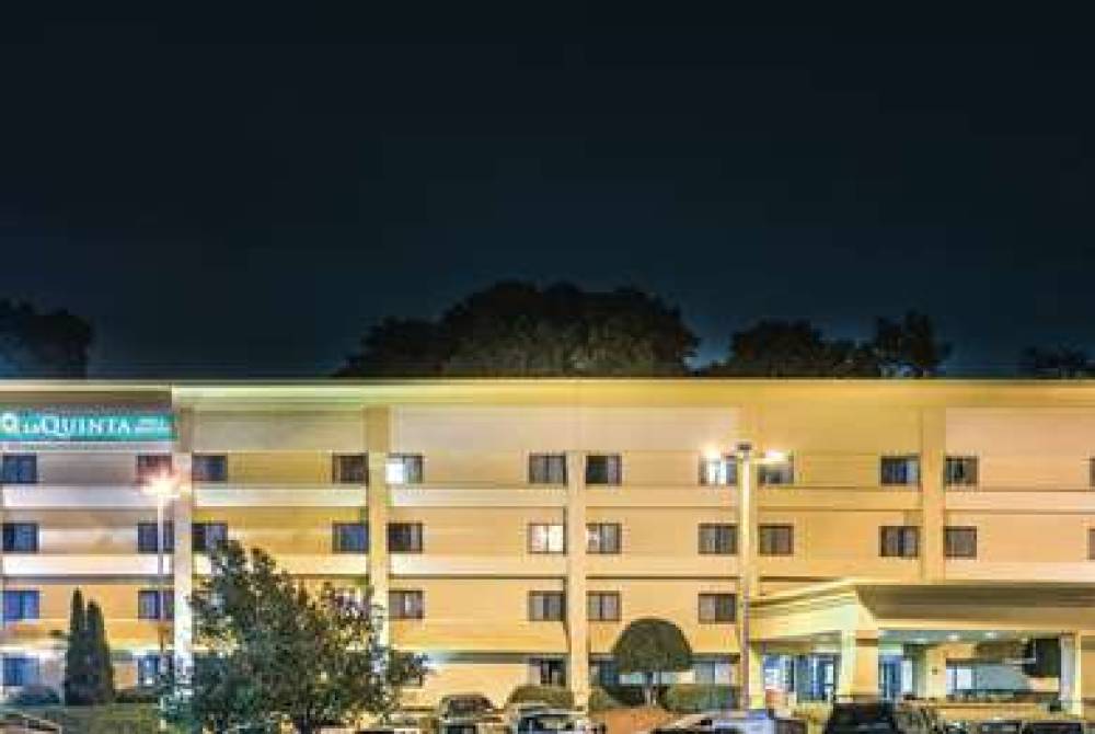 La Quinta Inn & Suites Atlanta Roswell 2