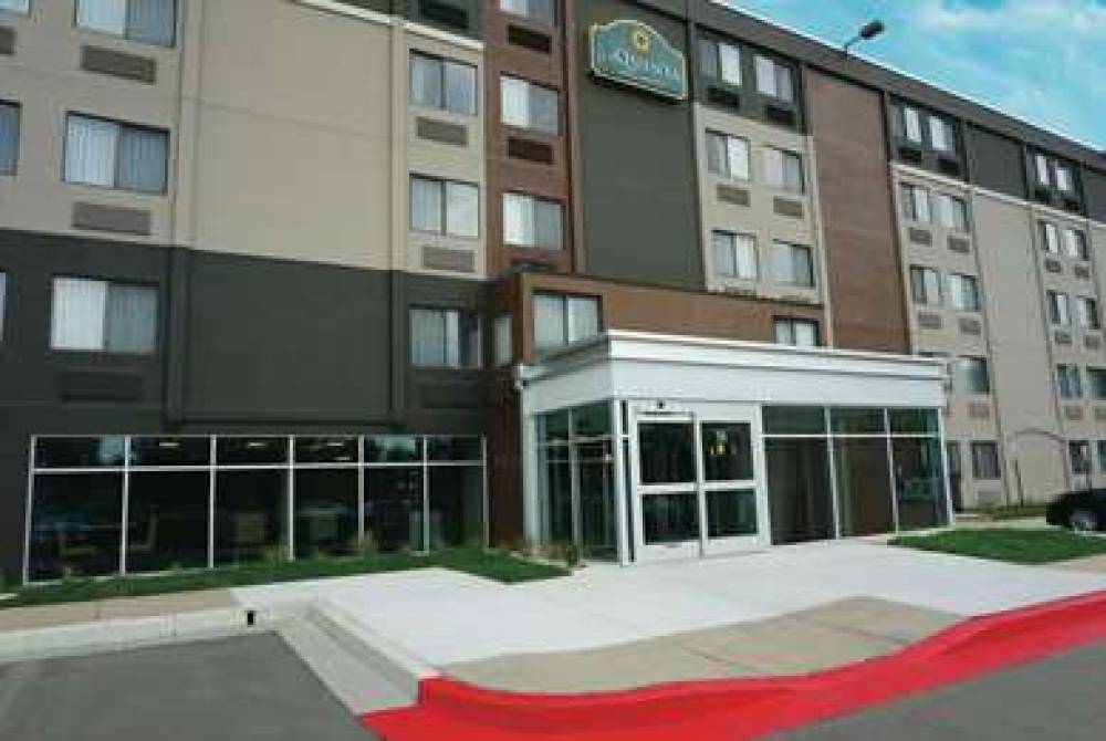 La Quinta Inn & Suites Baltimore N / White Marsh 1