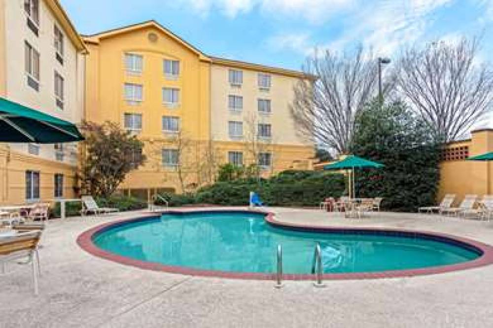 La Quinta Inn & Suites Birmingham Homewood 9