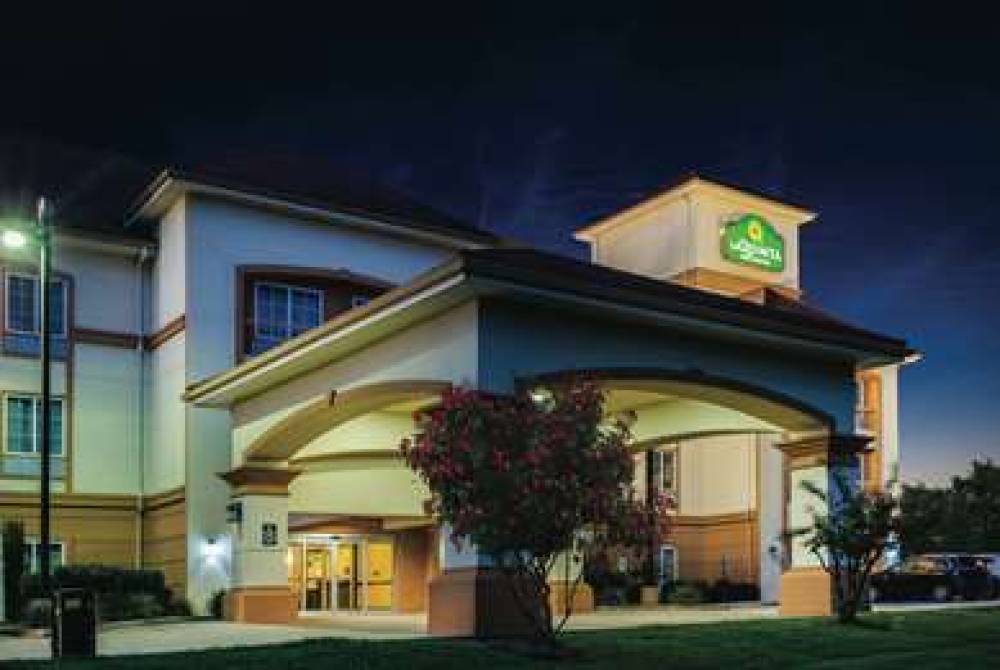 La Quinta Inn & Suites Brandon Jackson Airport E 2