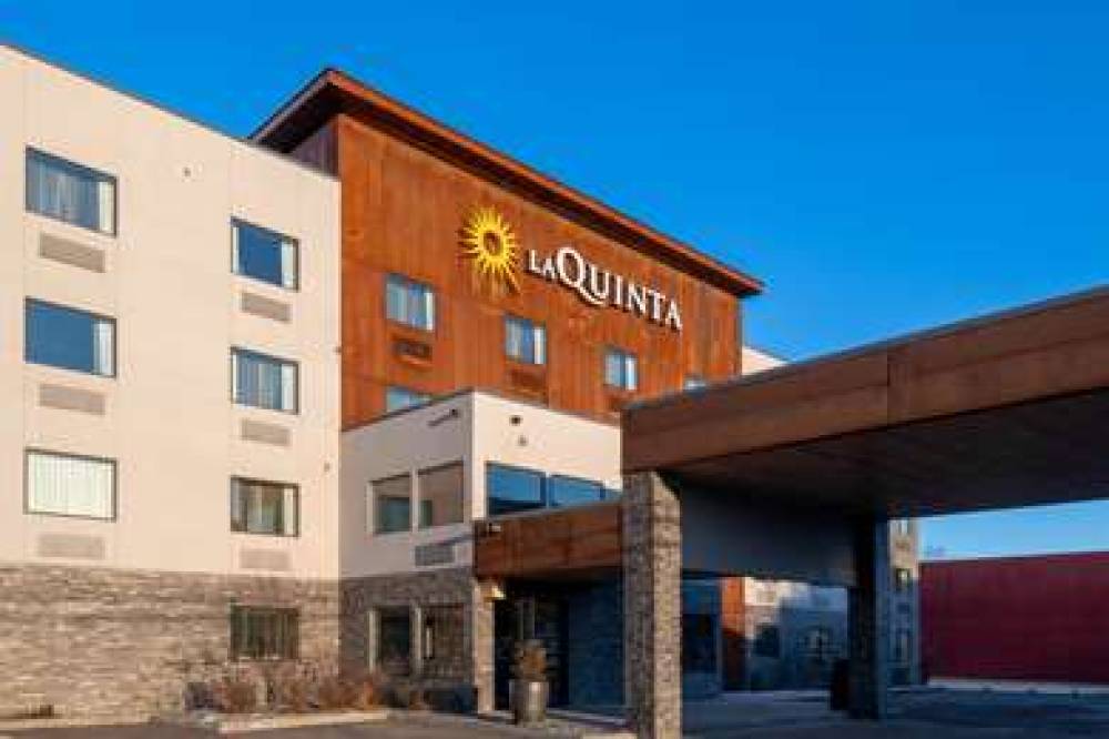 La Quinta Inn & Suites By Wyndham Anchorage Airport 2