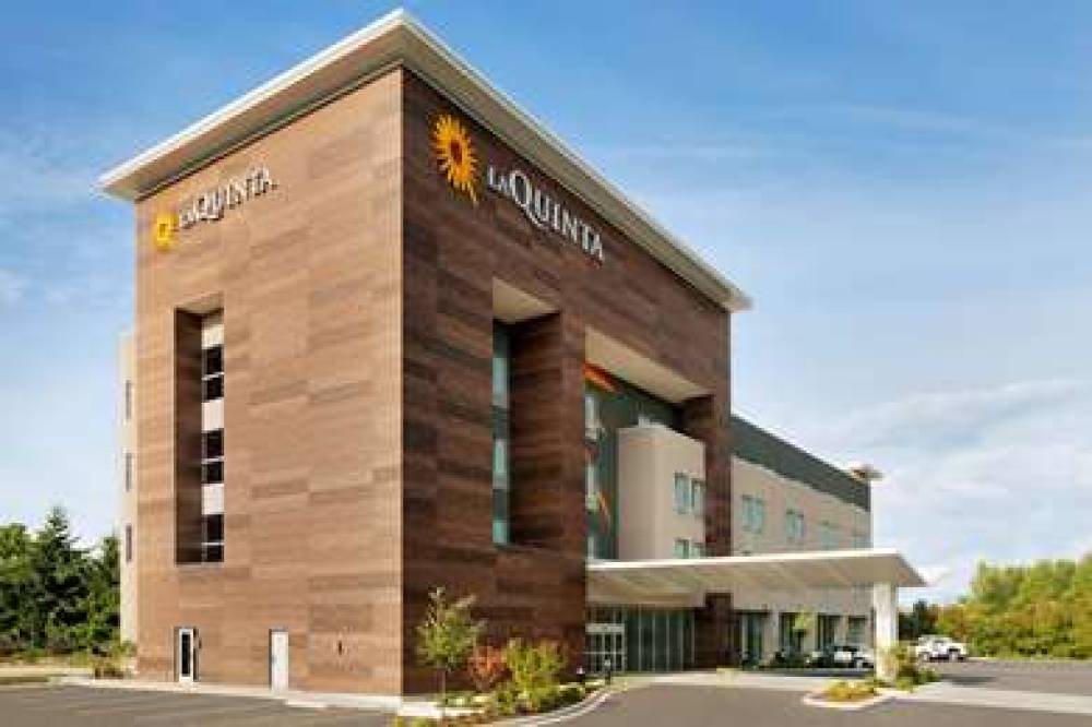 LA QUINTA INN & SUITES BY WYNDHAM B 1