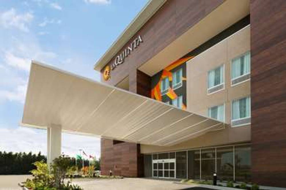 LA QUINTA INN & SUITES BY WYNDHAM B 2