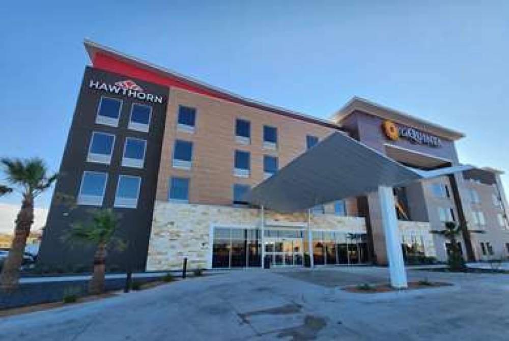 LA QUINTA INN & SUITES BY WYNDHAM D 2