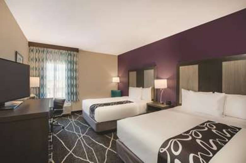 La Quinta Inn & Suites By Wyndham Dallas Northeast-Arboretum 8