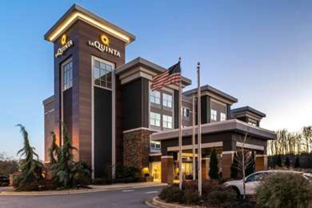 La Quinta Inn & Suites By Wyndham Forsyth