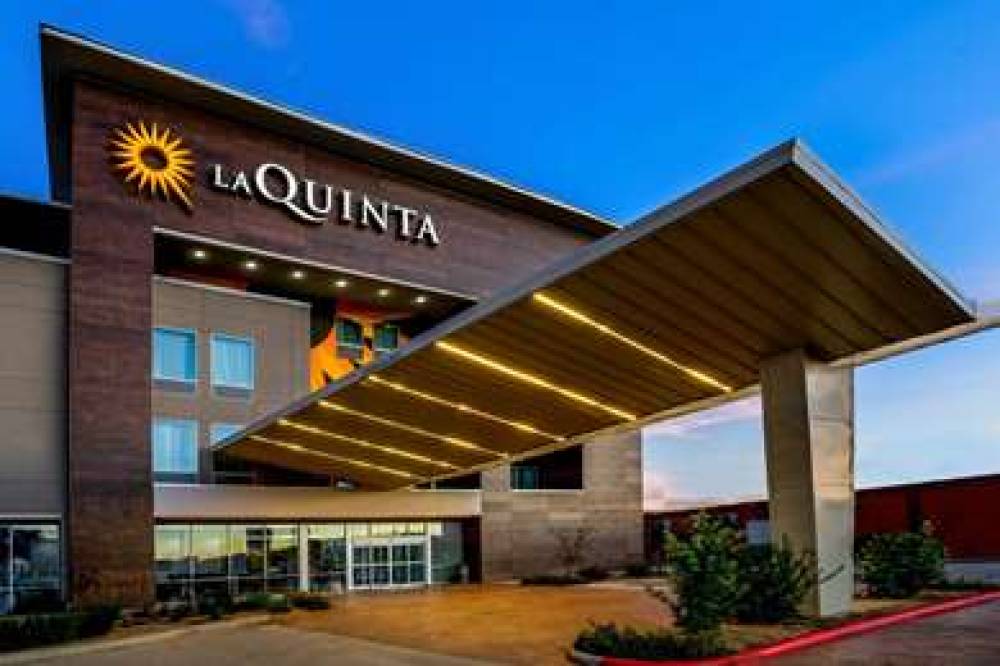 La Quinta Inn & Suites By Wyndham Houston Cypress 3