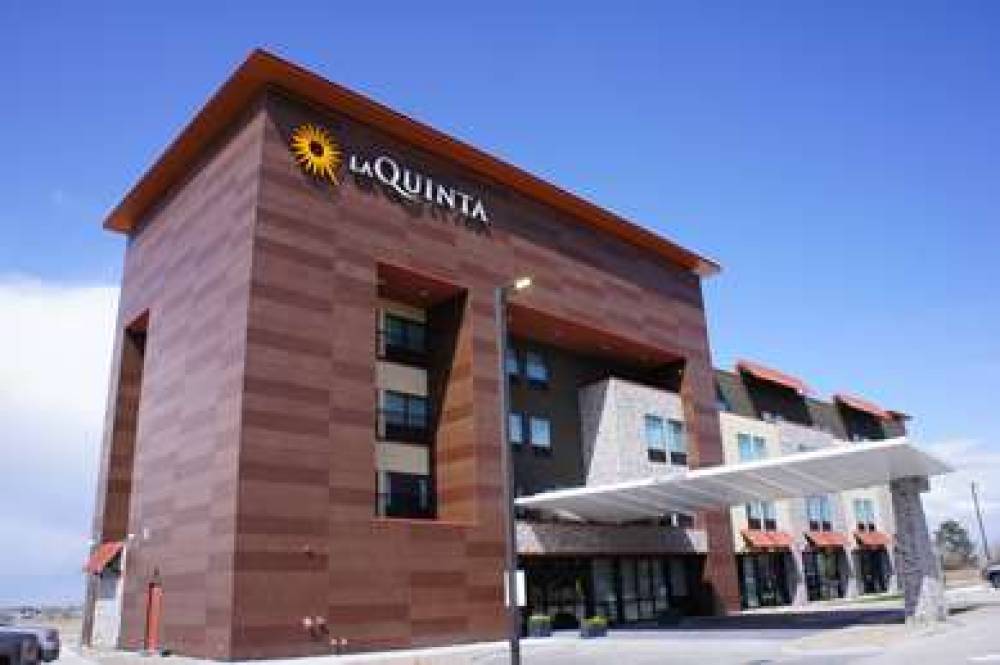 LA QUINTA INN & SUITES BY WYNDHAM L 3