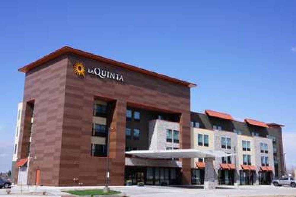 LA QUINTA INN & SUITES BY WYNDHAM L 1