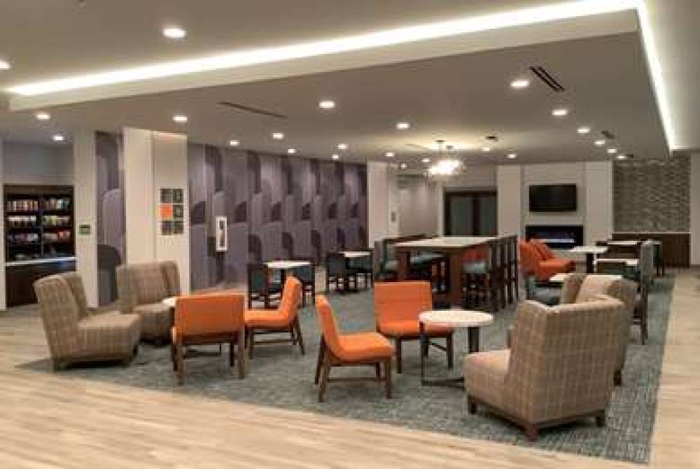 LA QUINTA INN & SUITES BY WYNDHAM L 6