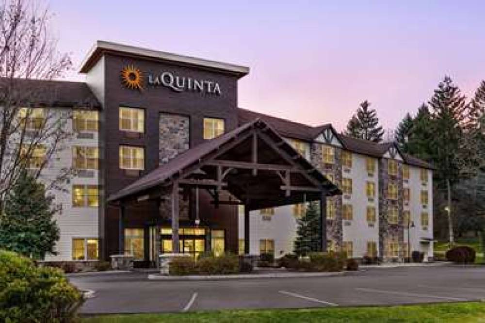 LA QUINTA INN & SUITES BY WYNDHAM L 2