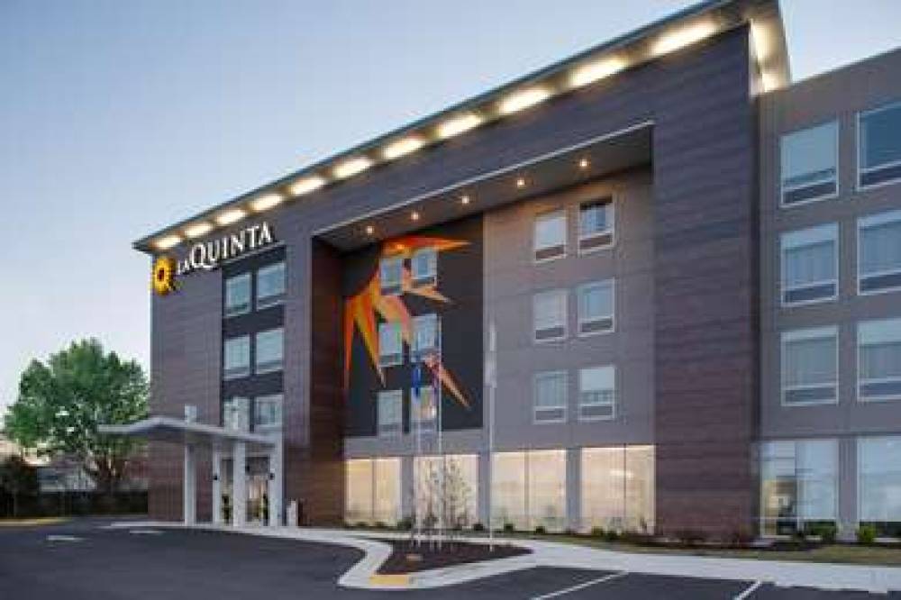 La Quinta Inn & Suites By Wyndham M