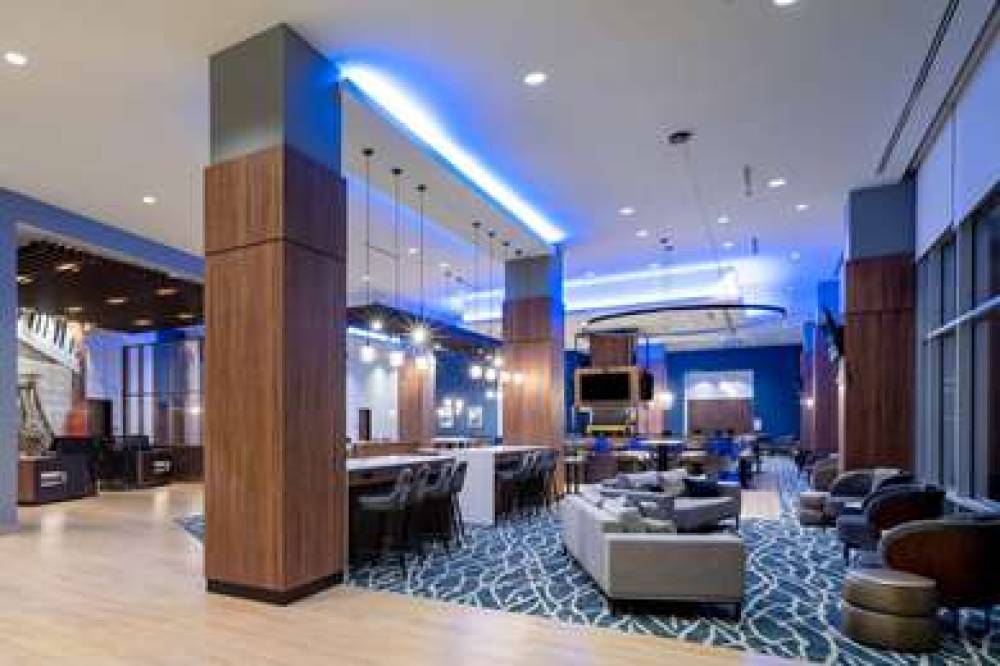 LA QUINTA INN & SUITES BY WYNDHAM N 7