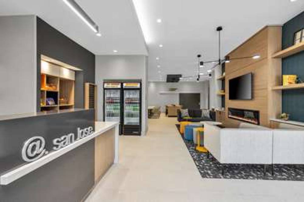 LA QUINTA INN & SUITES BY WYNDHAM S 4