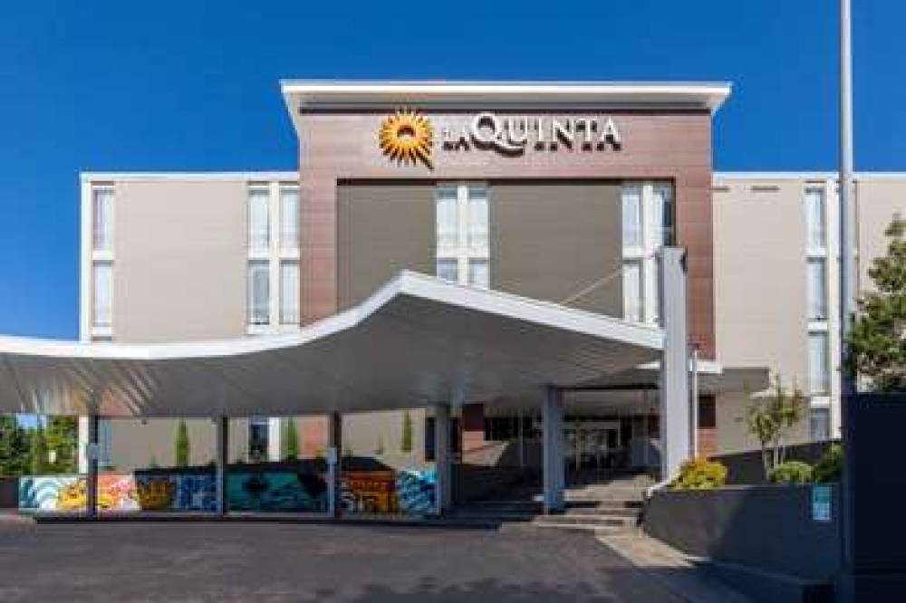 LA QUINTA INN & SUITES BY WYNDHAM T 3