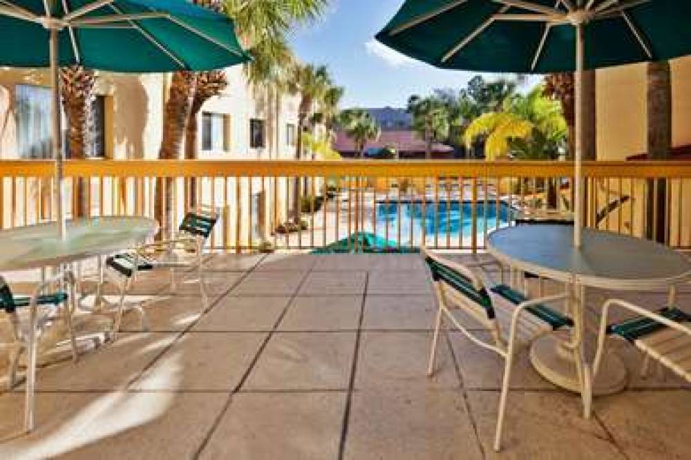 La Quinta Inn & Suites Clearwater Airport 3