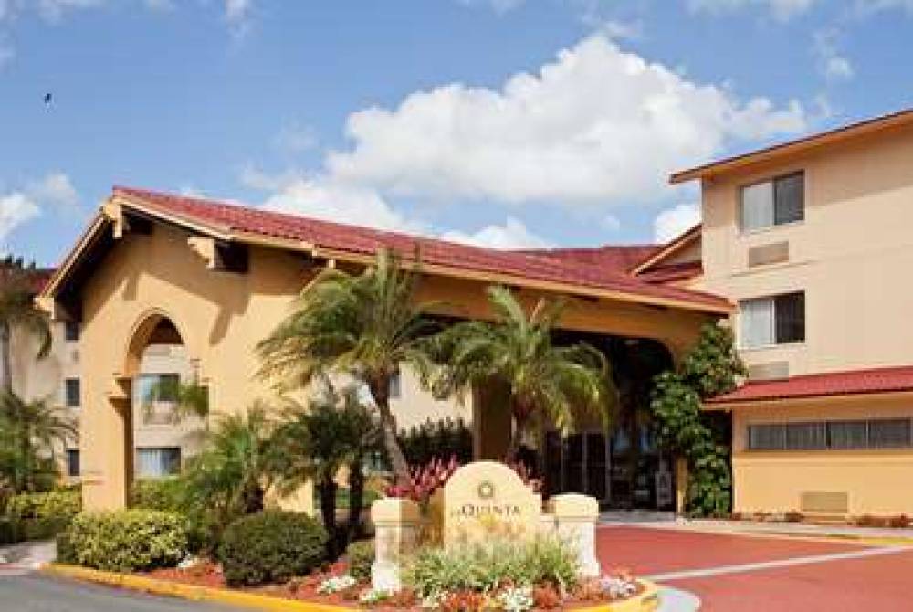 La Quinta Inn & Suites Clearwater Airport 1