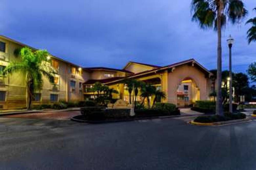 La Quinta Inn & Suites Clearwater Airport 4