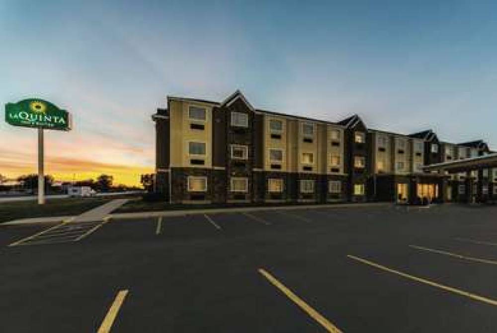 La Quinta Inn & Suites Collinsville - St. Louis 4