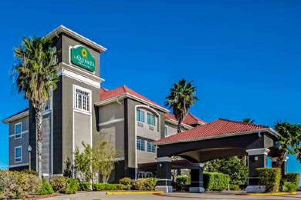 La Quinta Inn & Suites Corpus Christi Northwest 1