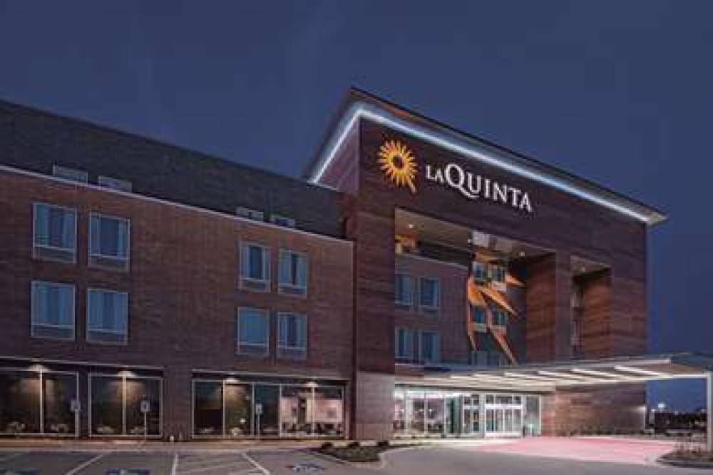 La Quinta Inn & Suites Dallas Grand Prairie North