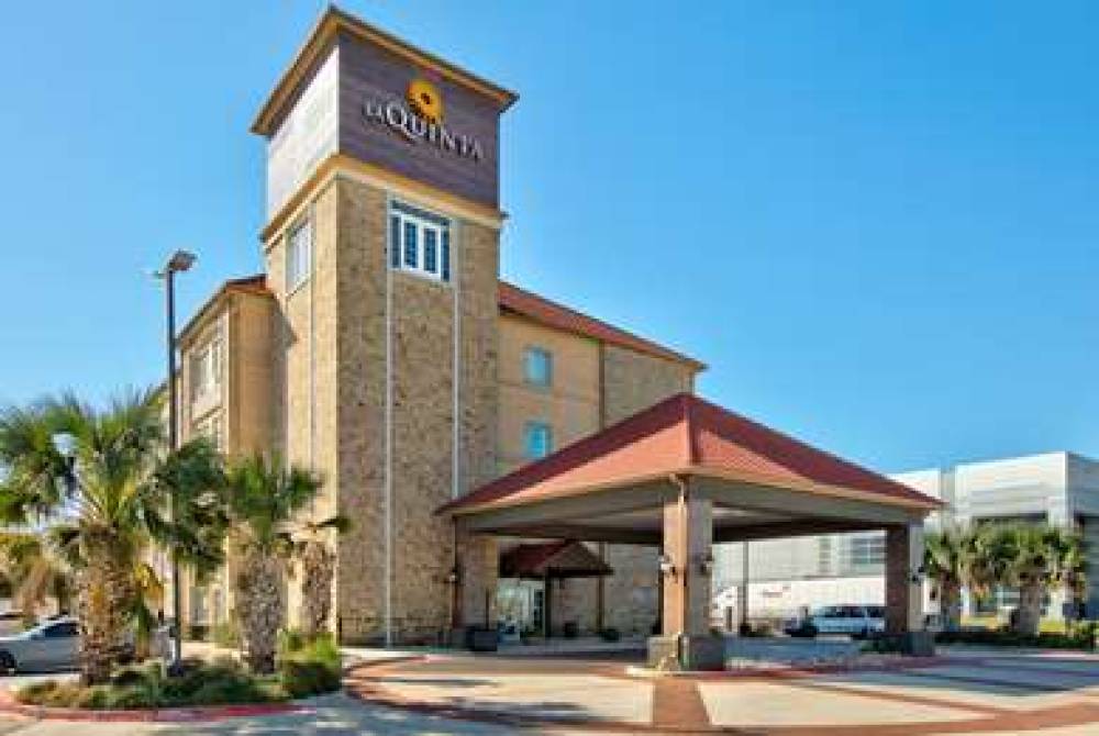 La Quinta Inn & Suites Dallas Grand Prairie South