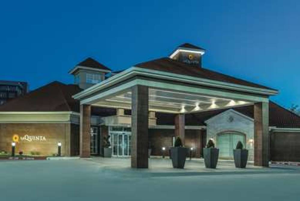 La Quinta Inn & Suites Dallas Plano West 3