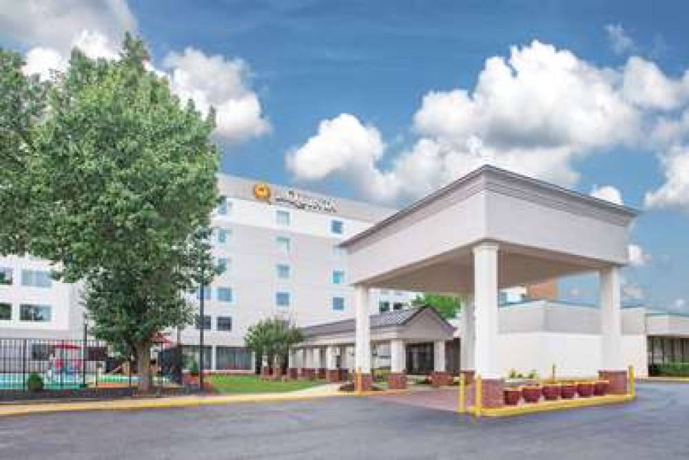 La Quinta Inn & Suites DC Metro Capital Beltway 3