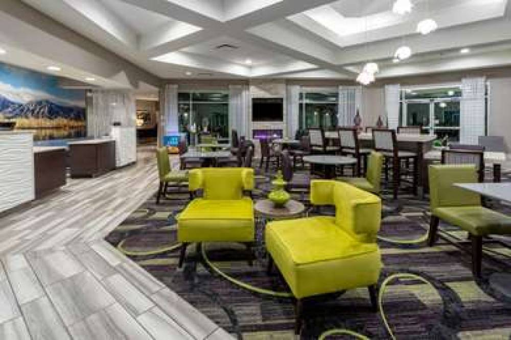 La Quinta Inn & Suites Denver Boulder - Louisville 3