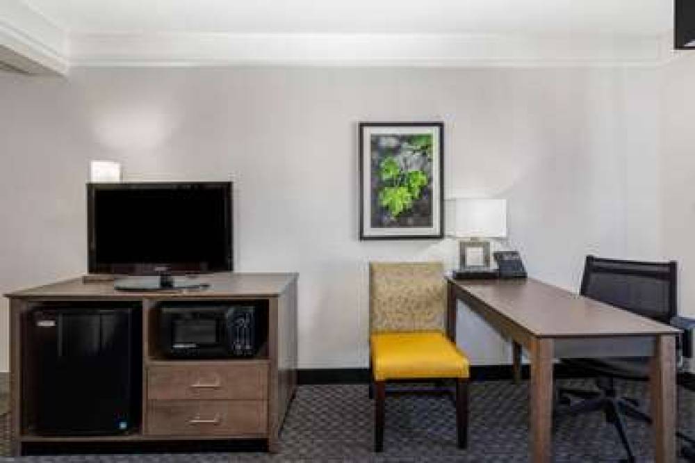 La Quinta Inn & Suites Denver Boulder - Louisville 9