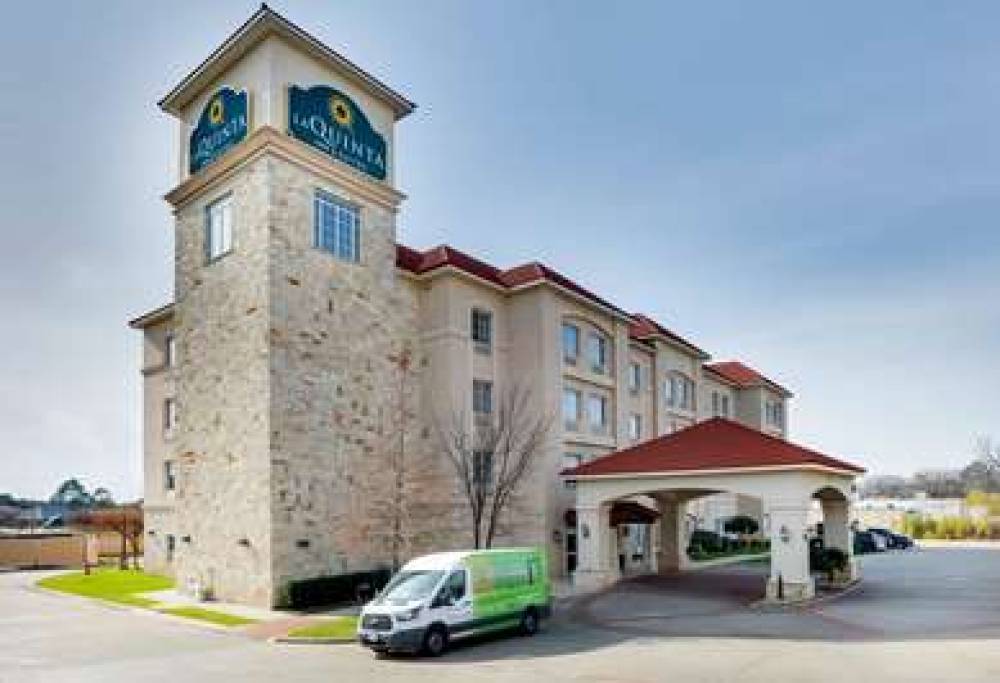 La Quinta Inn & Suites DFW Airport West - Euless 5